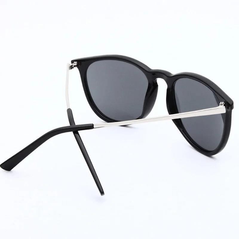 Óculos de Sol Feminino Celeste