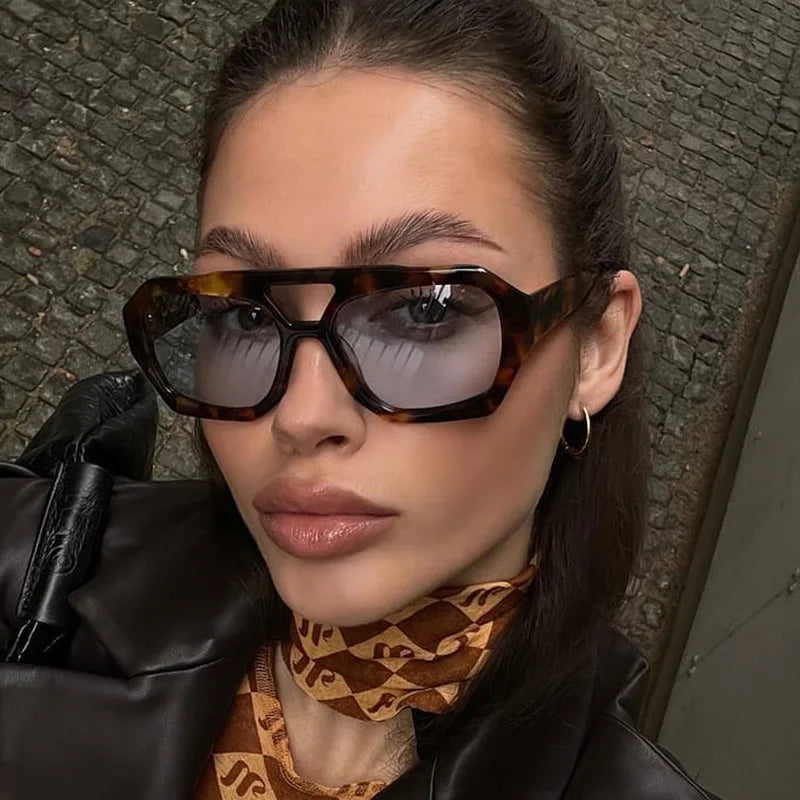 Óculos de Sol Feminino Irregular Overzise
