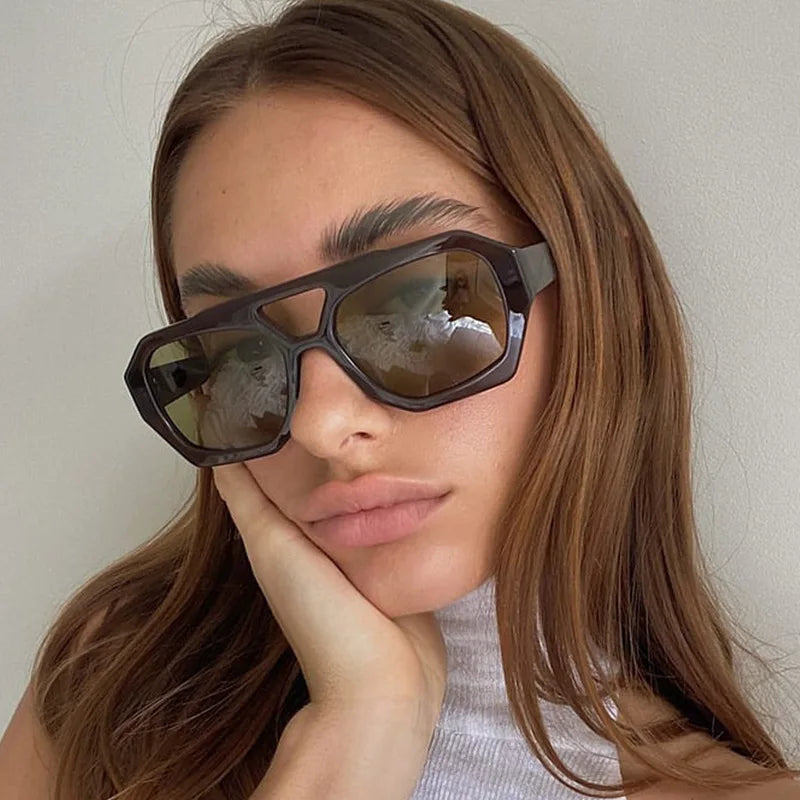 Óculos de Sol Feminino Irregular Overzise
